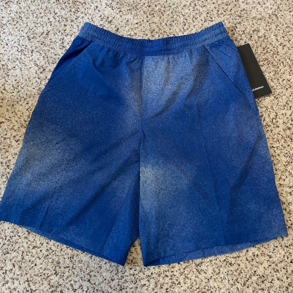 Men’s lululemon pace breaker 9” shorts